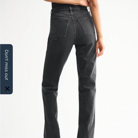 Abercrombie & Fitch Ultra High Rise 90s Straight Jean size 28L - Picture 3 of 7